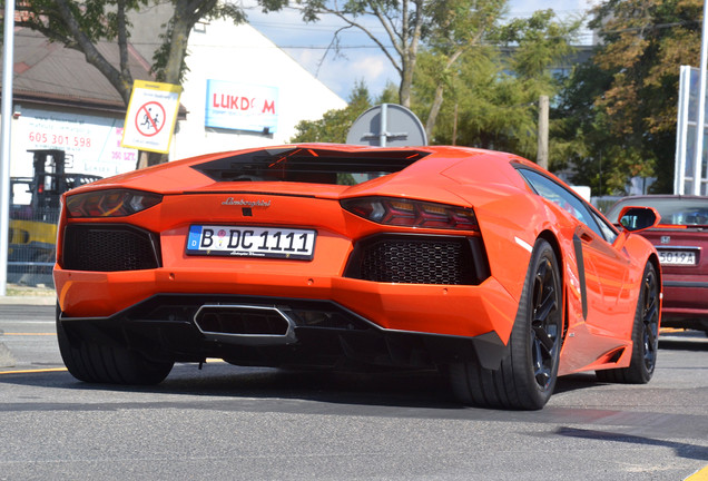 Lamborghini Aventador LP700-4