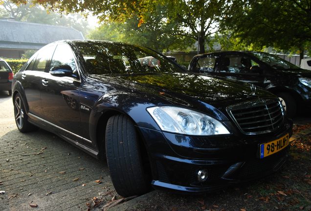 Mercedes-Benz S 63 AMG W221