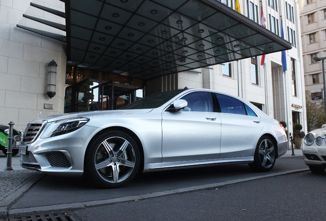 Mercedes-Benz S 65 AMG V222