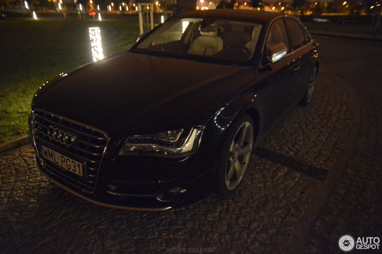 Audi S8 D4