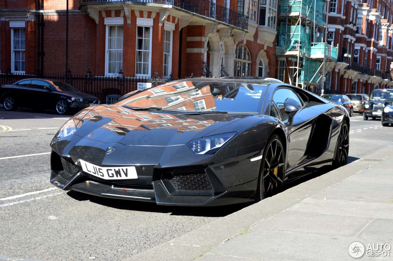 Lamborghini Aventador LP700-4