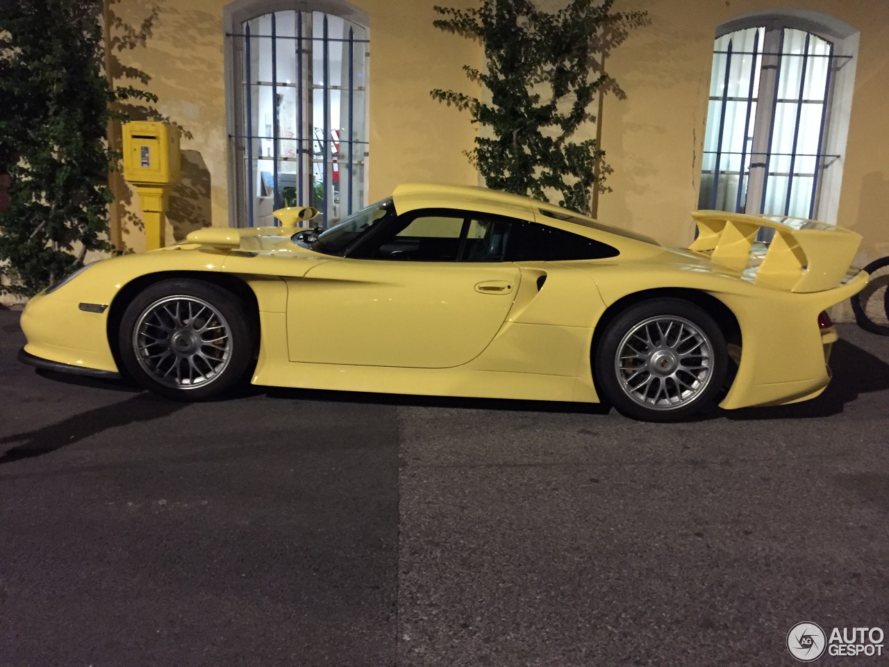 Porsche 996 GT1