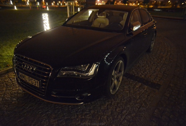 Audi S8 D4