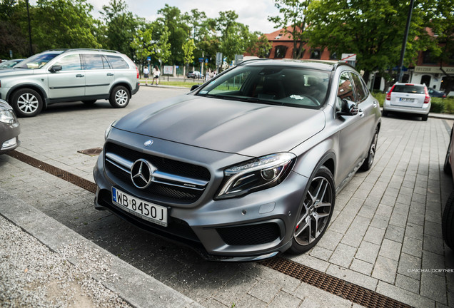 Mercedes-Benz GLA 45 AMG X156