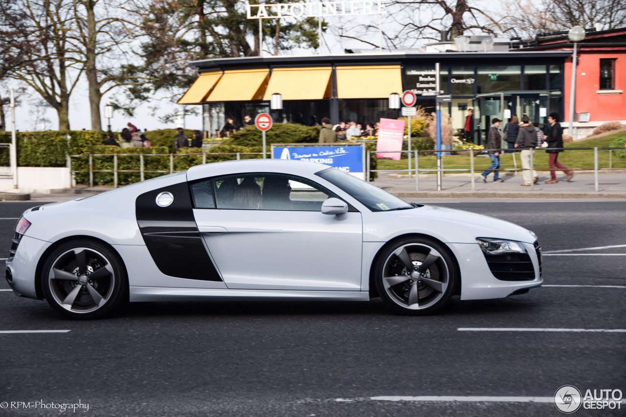 Audi R8 V10