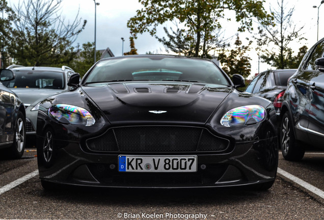 Aston Martin V12 Vantage S