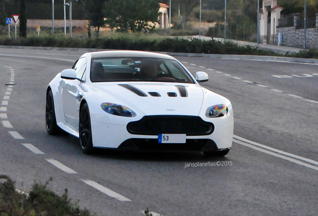 Aston Martin V12 Vantage S