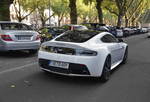 Aston Martin V8 Vantage S