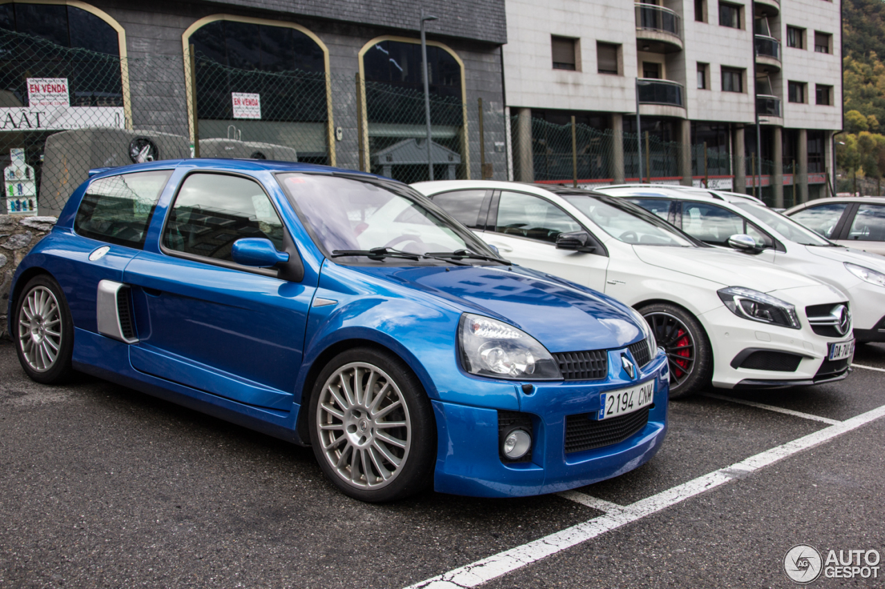 Renault Clio V6 Phase II