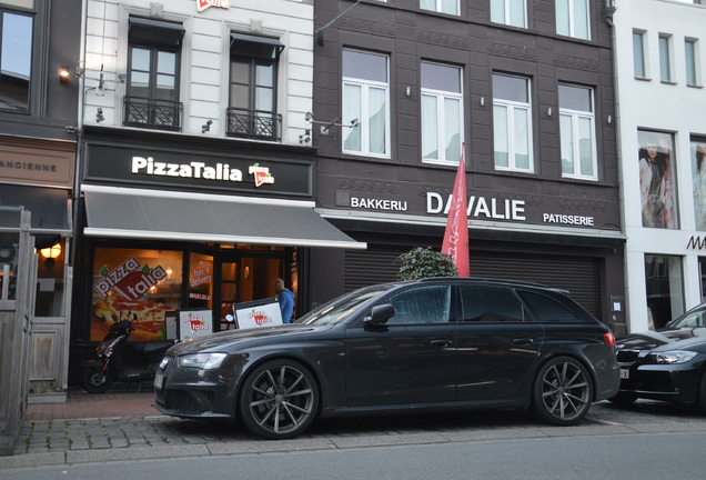 Audi RS4 Avant B8