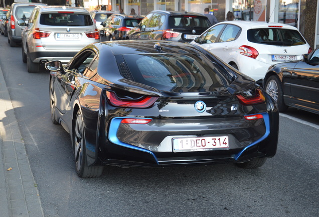 BMW i8