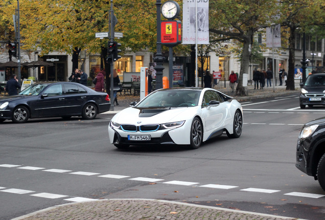 BMW i8