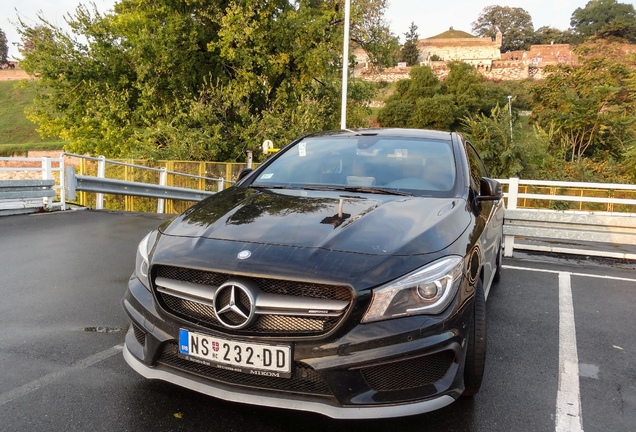 Mercedes-Benz CLA 45 AMG C117