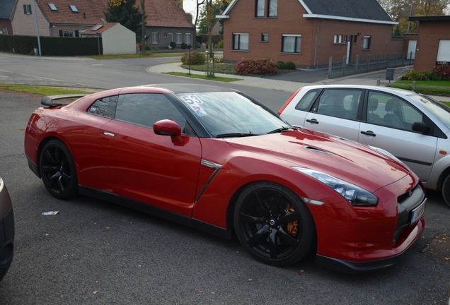 Nissan GT-R