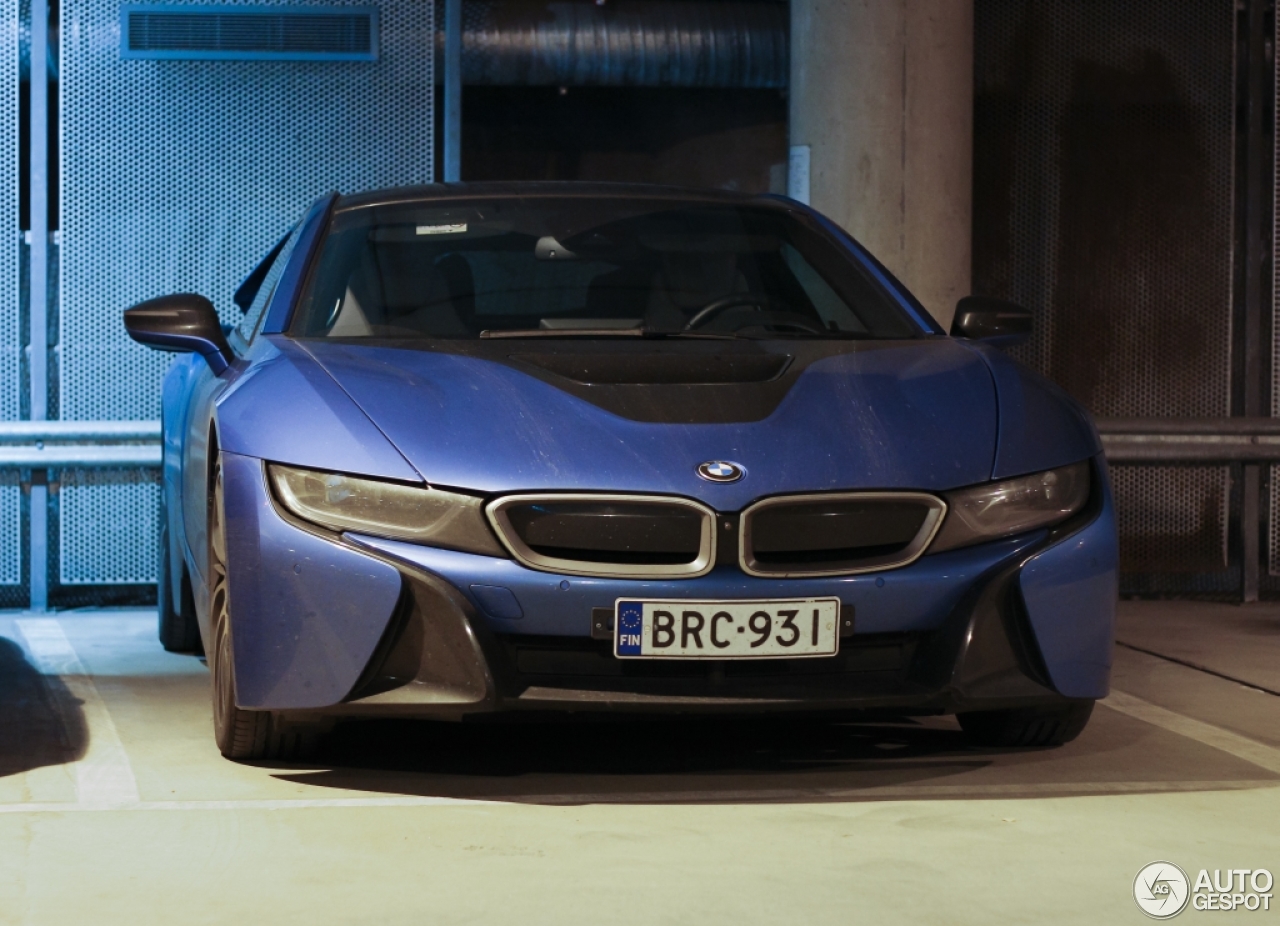 BMW i8