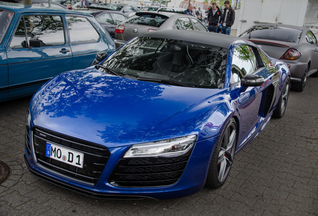 Audi R8 V10 2013