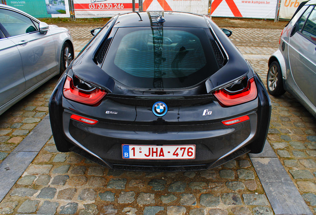 BMW i8