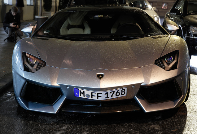 Lamborghini Aventador LP700-4 Roadster