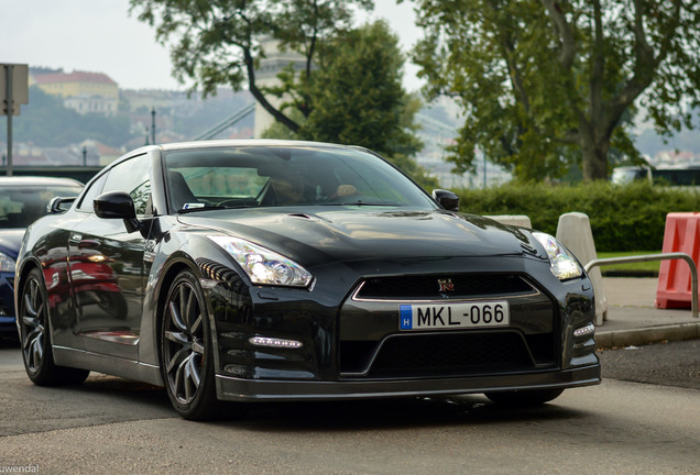 Nissan GT-R 2011