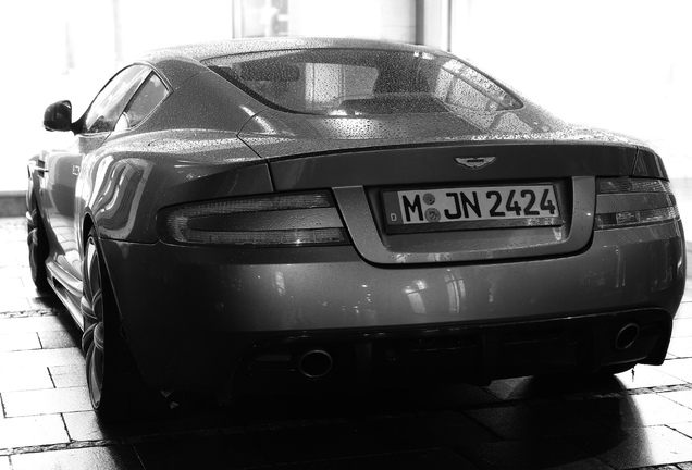 Aston Martin DB9 2010