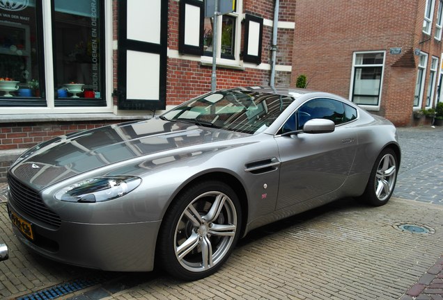 Aston Martin V8 Vantage