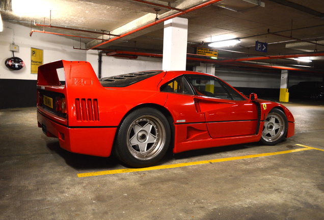 Ferrari F40