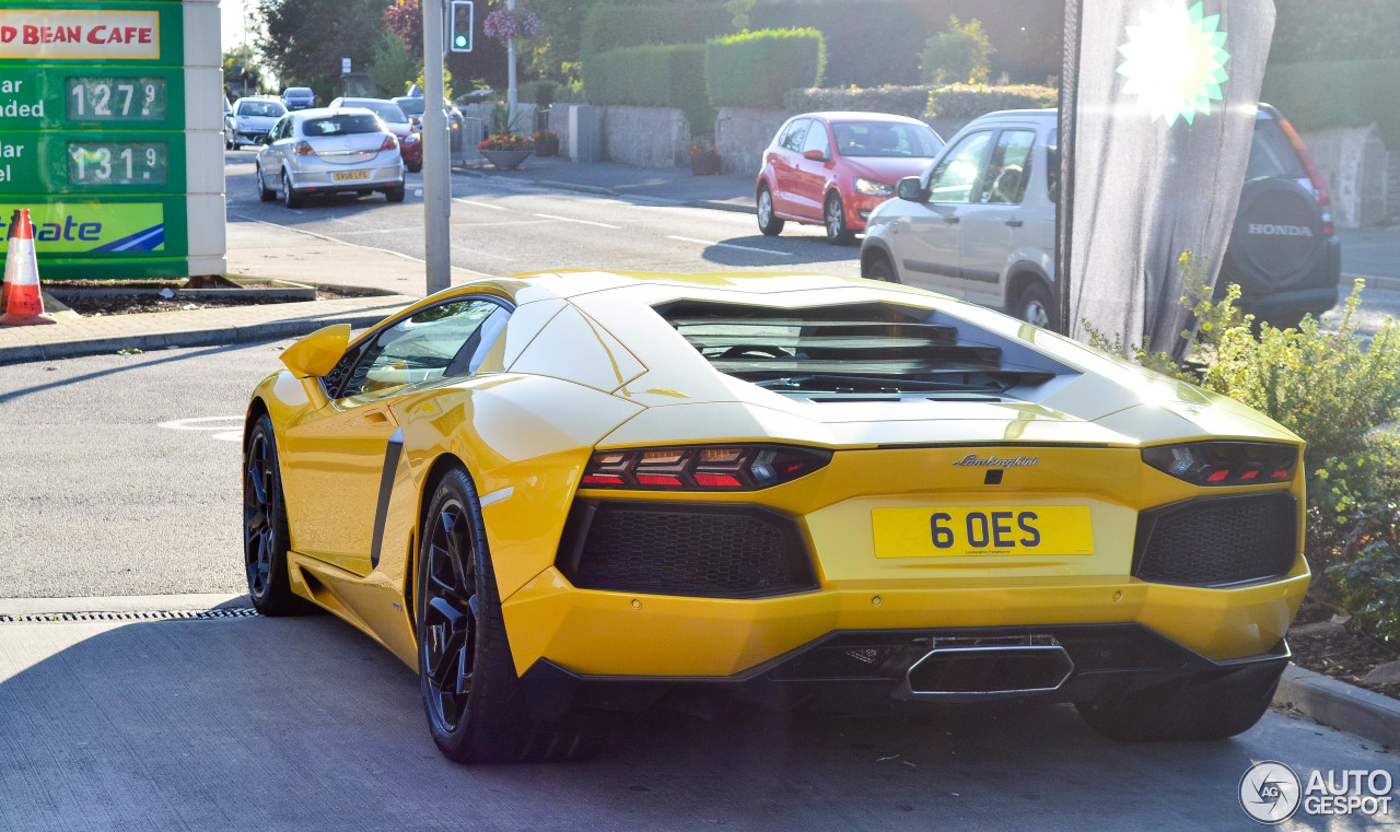 Lamborghini Aventador LP700-4