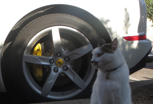 Ferrari California T