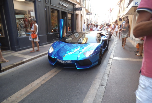 Lamborghini Aventador LP700-4