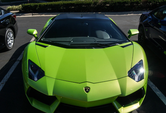 Lamborghini Aventador LP700-4 Roadster