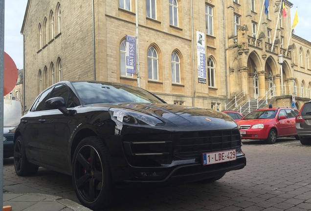 Porsche 95B Macan Turbo