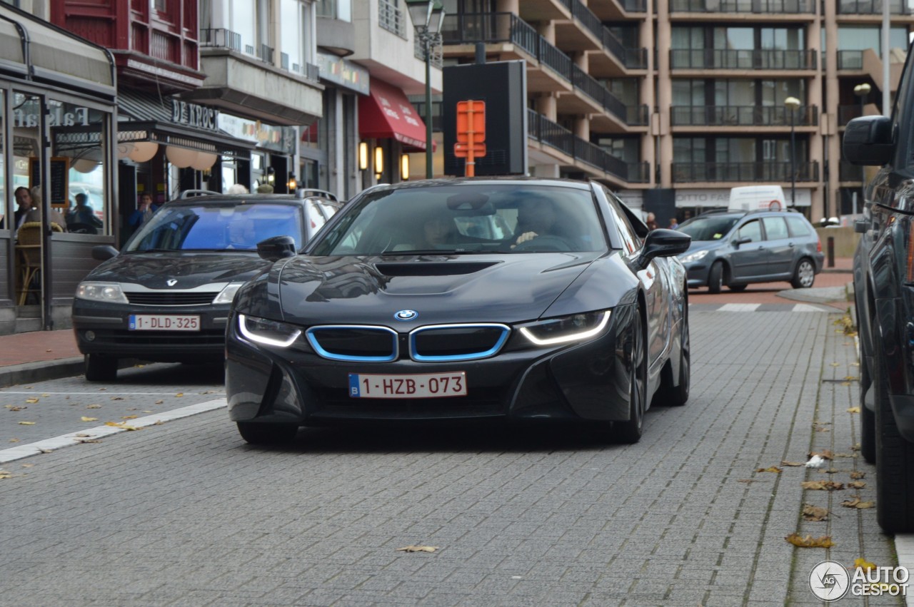 BMW i8