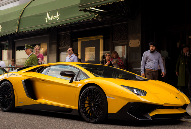 Lamborghini Aventador LP750-4 SuperVeloce