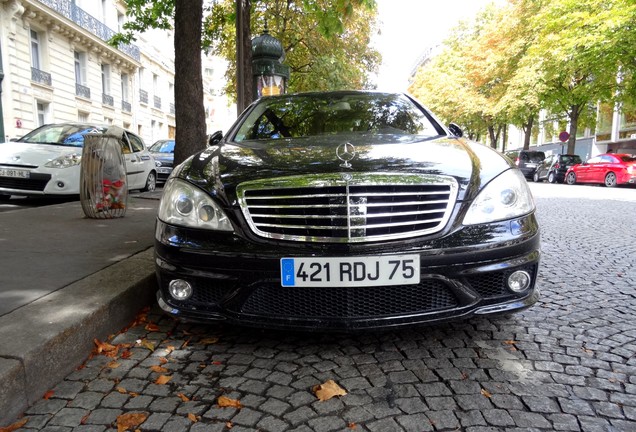 Mercedes-Benz S 65 AMG V221