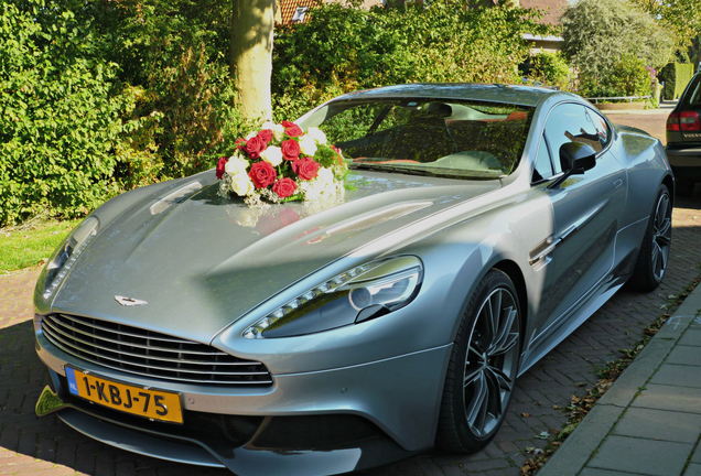 Aston Martin Vanquish 2013