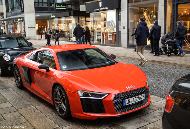 Audi R8 V10 Plus 2015