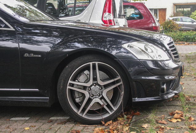 Mercedes-Benz S 63 AMG W221