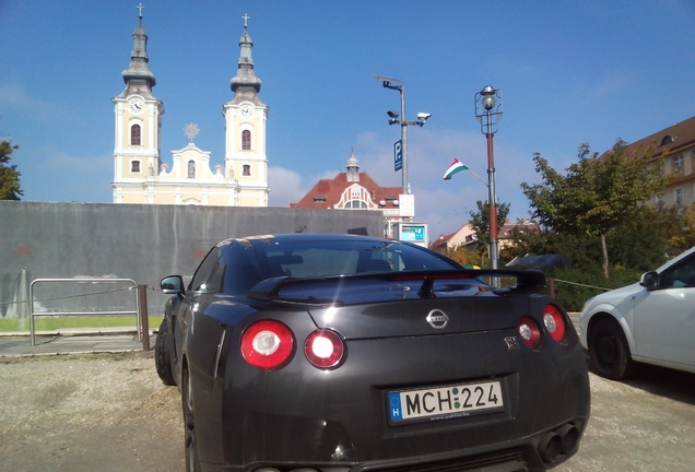 Nissan GT-R 2011