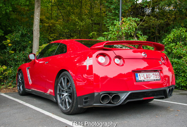 Nissan GT-R 2015