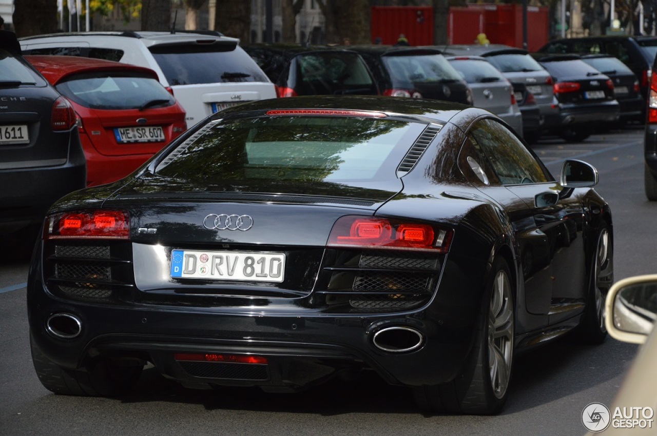 Audi R8 V10