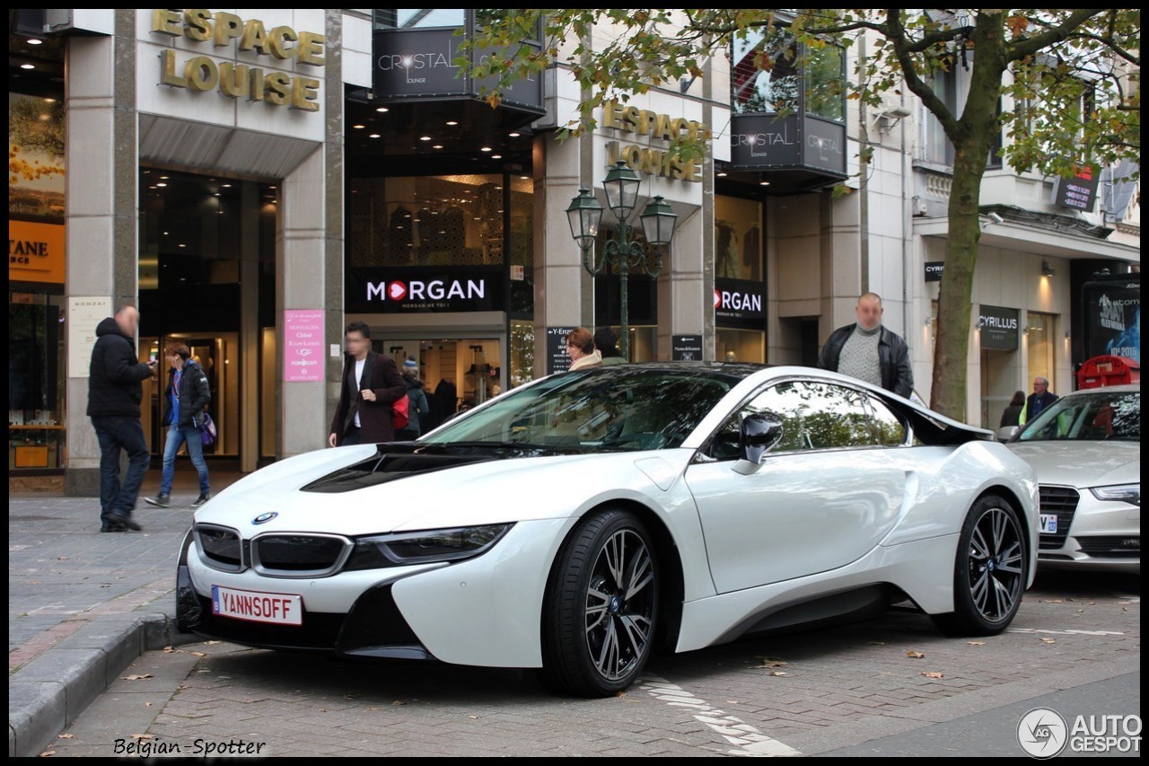 BMW i8