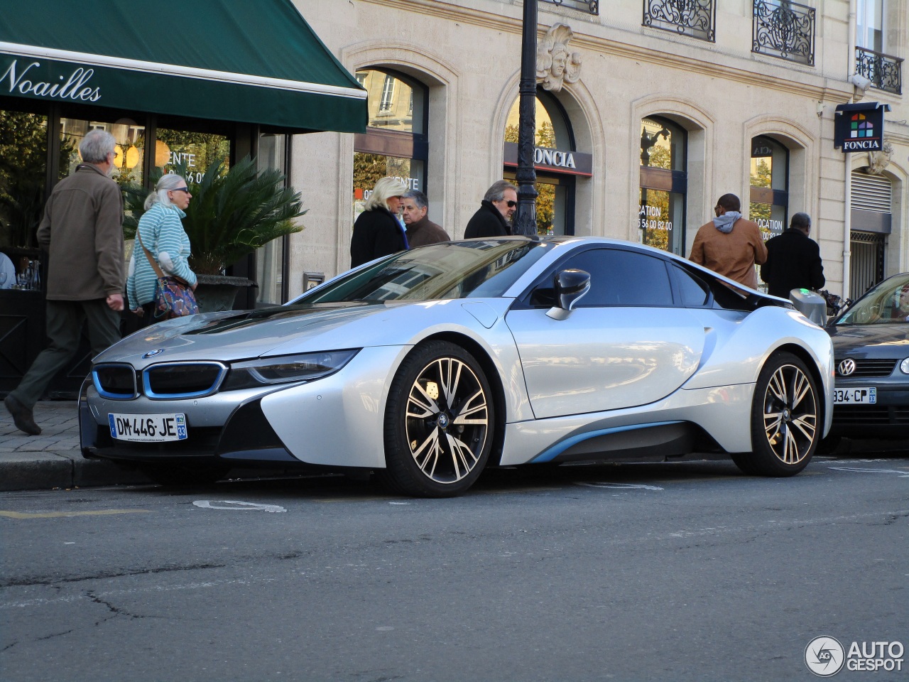 BMW i8