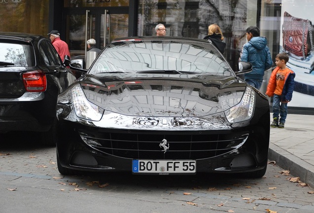 Ferrari FF