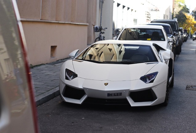 Lamborghini Aventador LP700-4