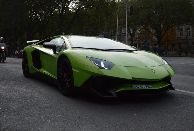 Lamborghini Aventador LP750-4 SuperVeloce