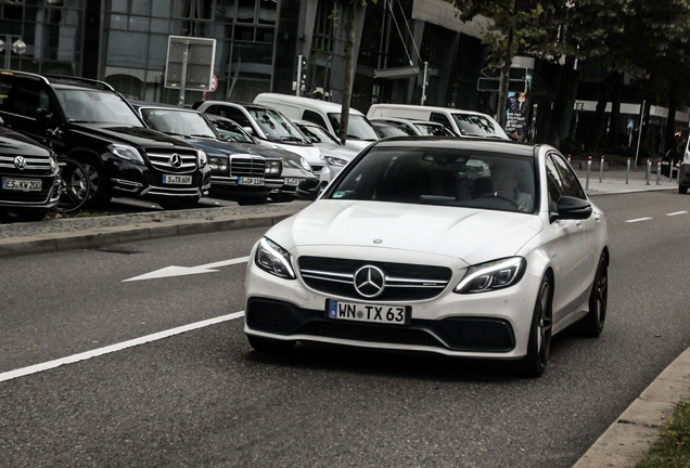 Mercedes-AMG C 63 S W205