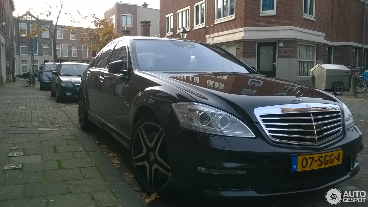 Mercedes-Benz S 63 AMG W221 2011