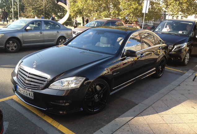 Mercedes-Benz S 65 AMG V221 2010