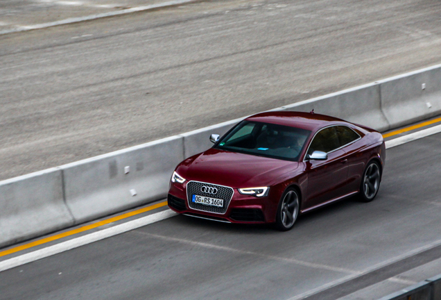 Audi RS5 B8 2012