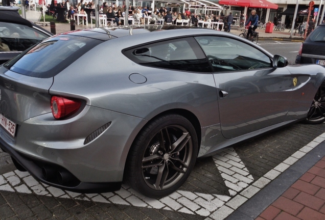 Ferrari FF